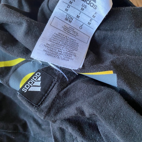 Preworn black adidas t-shirt size M - Picture 4 of 5